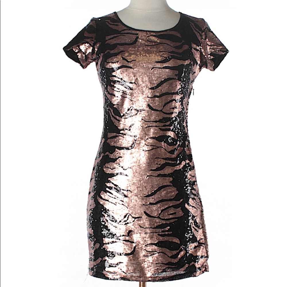 Black and gold sequin dress